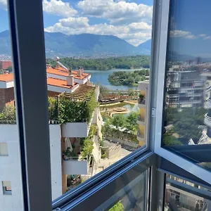 Mb Luxury Apartment