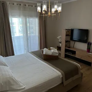 Eja 3 Apartment