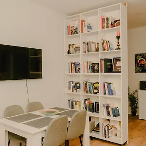Appartamento Flat In Heart Of, Tirana