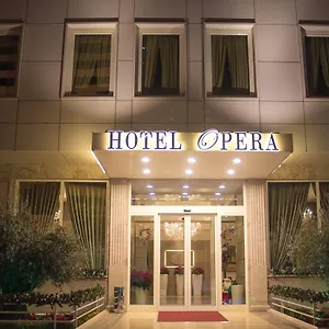Opera Hotell